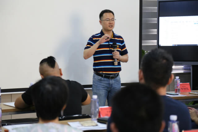 左右手合伙人深圳百得勝陳總精彩分享-為何加盟左右手？