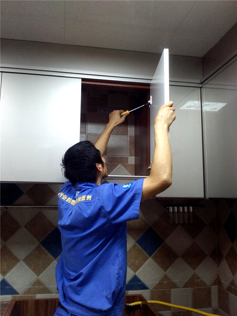 櫥柜安裝步驟大披露，不知道的趕緊收藏起來