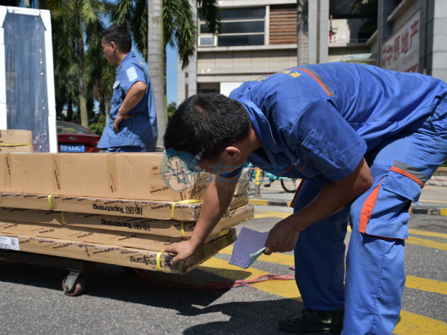 左右手專業(yè)家具運輸