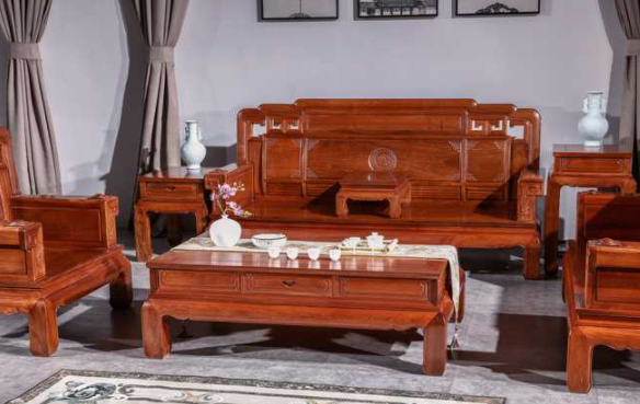 木質(zhì)地板包裝;請問木質(zhì)家具上的霉斑如何去除？