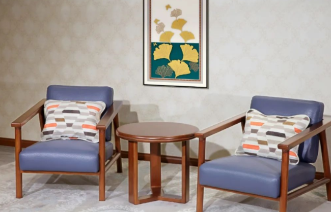 家具翻內(nèi)飾翻新：實(shí)木家具翻新上漆方法