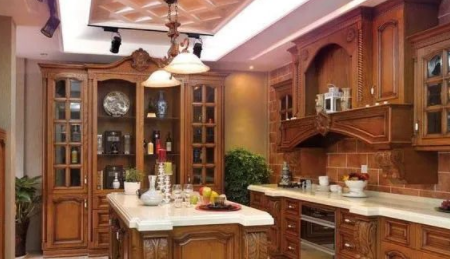 沈陽實木櫥柜品牌;實木櫥柜的優(yōu)點有哪些？實木櫥柜定制要注意什么？