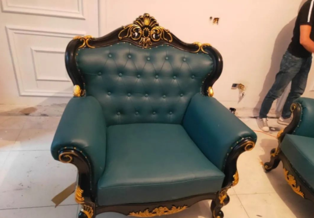 深圳皮沙發(fā)翻新：沙發(fā)翻新?lián)Q皮/換布/舊沙發(fā)翻新會有甲醛嗎?