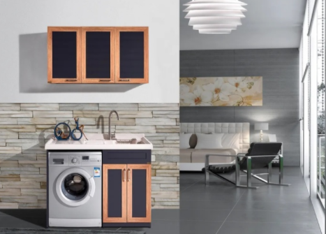 陽臺(tái)儲(chǔ)物柜定做：定制陽臺(tái)柜需要注意什么，陽臺(tái)柜怎么定制好看？