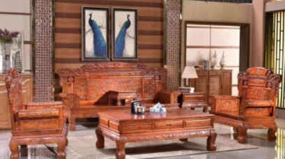 香樟木家具：香樟木沙發(fā)的優(yōu)點(diǎn)有哪些？