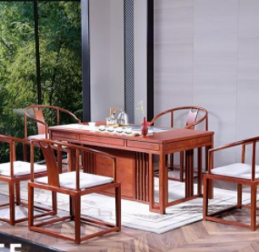 木制雕刻工藝品：如何看紅木家具雕刻工藝的優(yōu)劣呢？