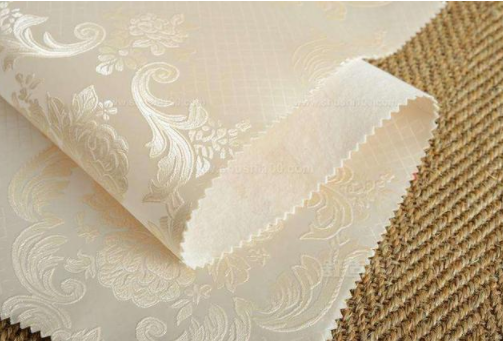 室內(nèi)新型裝飾材料：墻紙和墻布有什么區(qū)別？用墻布好還是墻紙好