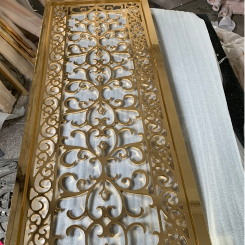 玄關(guān)隔斷設(shè)計：銅屏風 一種玄關(guān)屏風安裝