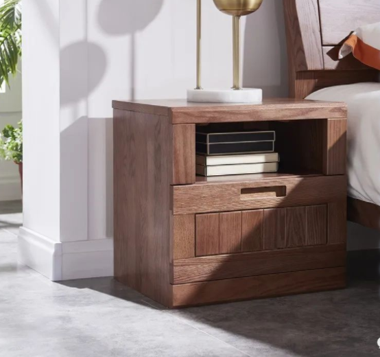 【裝修風(fēng)水禁忌】床頭柜風(fēng)水禁忌，這樣擺家運不好！